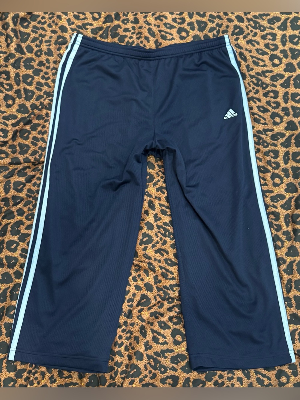 nwt adidas capris